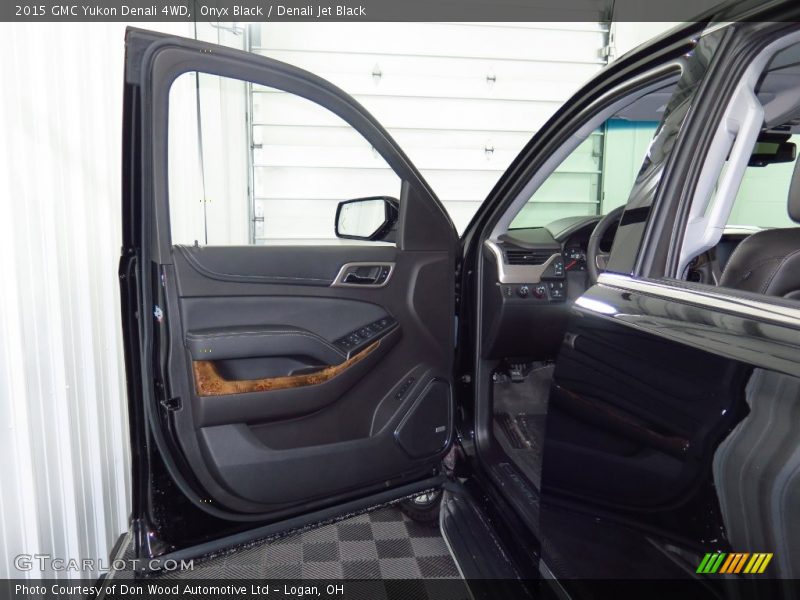 Onyx Black / Denali Jet Black 2015 GMC Yukon Denali 4WD
