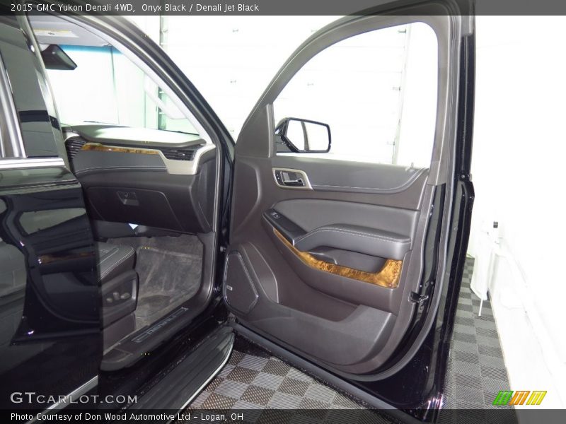 Onyx Black / Denali Jet Black 2015 GMC Yukon Denali 4WD