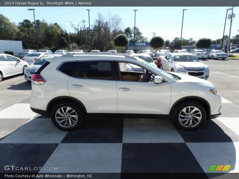 Moonlight White / Almond 2014 Nissan Rogue SL