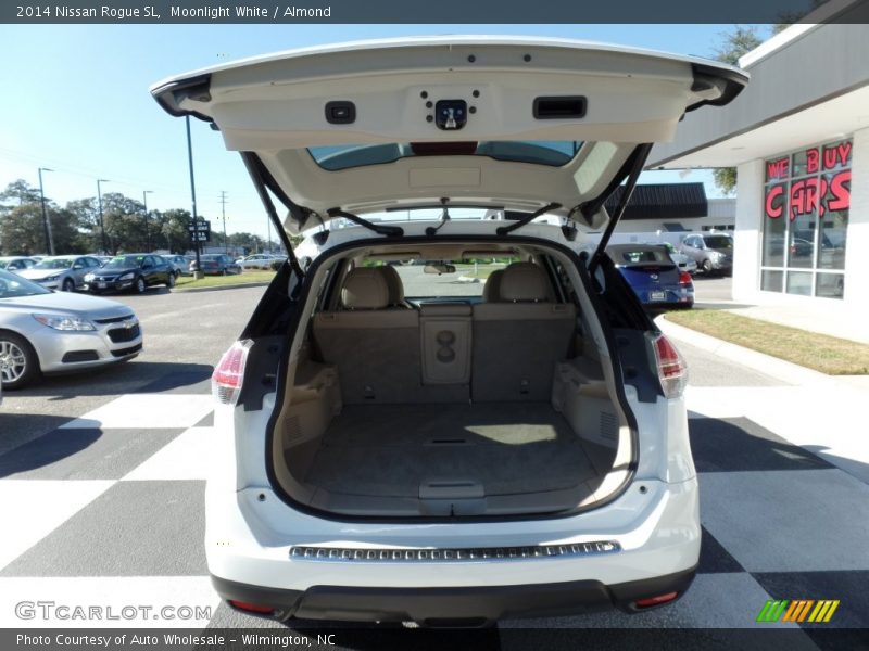 Moonlight White / Almond 2014 Nissan Rogue SL