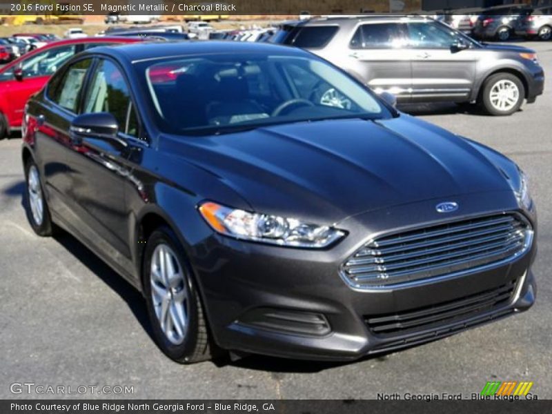 Magnetic Metallic / Charcoal Black 2016 Ford Fusion SE