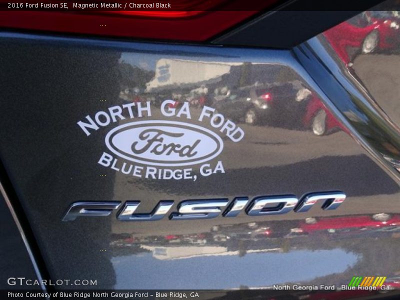 Magnetic Metallic / Charcoal Black 2016 Ford Fusion SE