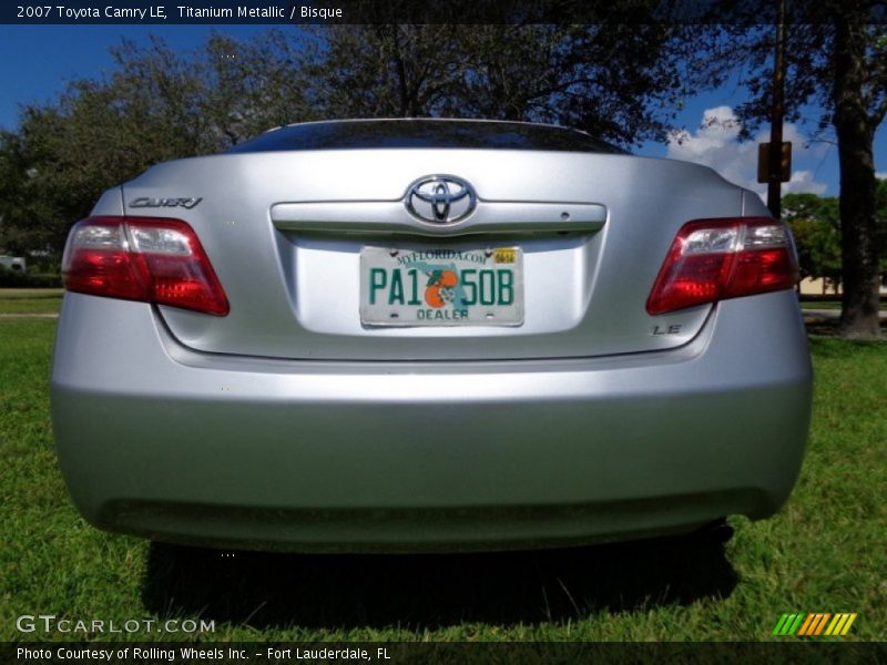 Titanium Metallic / Bisque 2007 Toyota Camry LE