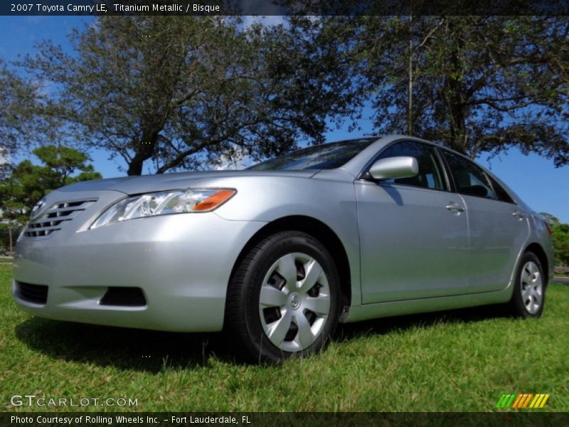 Titanium Metallic / Bisque 2007 Toyota Camry LE