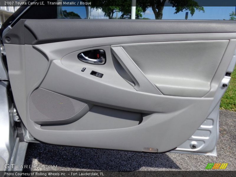 Titanium Metallic / Bisque 2007 Toyota Camry LE