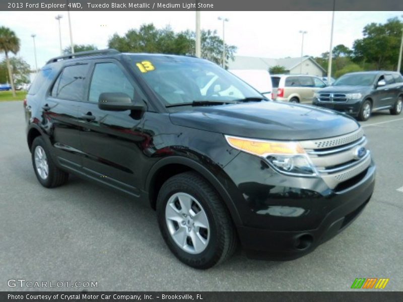 Tuxedo Black Metallic / Medium Light Stone 2013 Ford Explorer 4WD