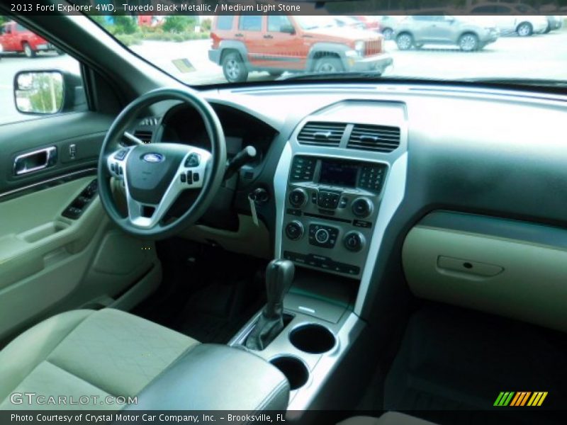 Tuxedo Black Metallic / Medium Light Stone 2013 Ford Explorer 4WD