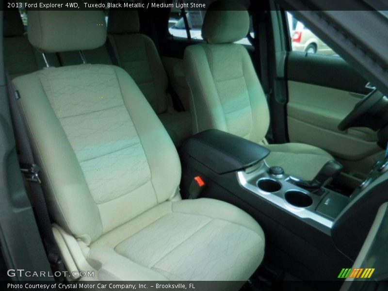 Tuxedo Black Metallic / Medium Light Stone 2013 Ford Explorer 4WD