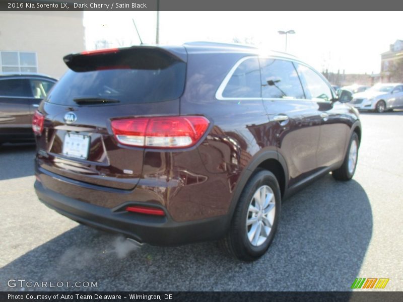 Dark Cherry / Satin Black 2016 Kia Sorento LX