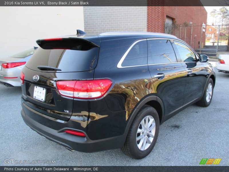 Ebony Black / Satin Black 2016 Kia Sorento LX V6