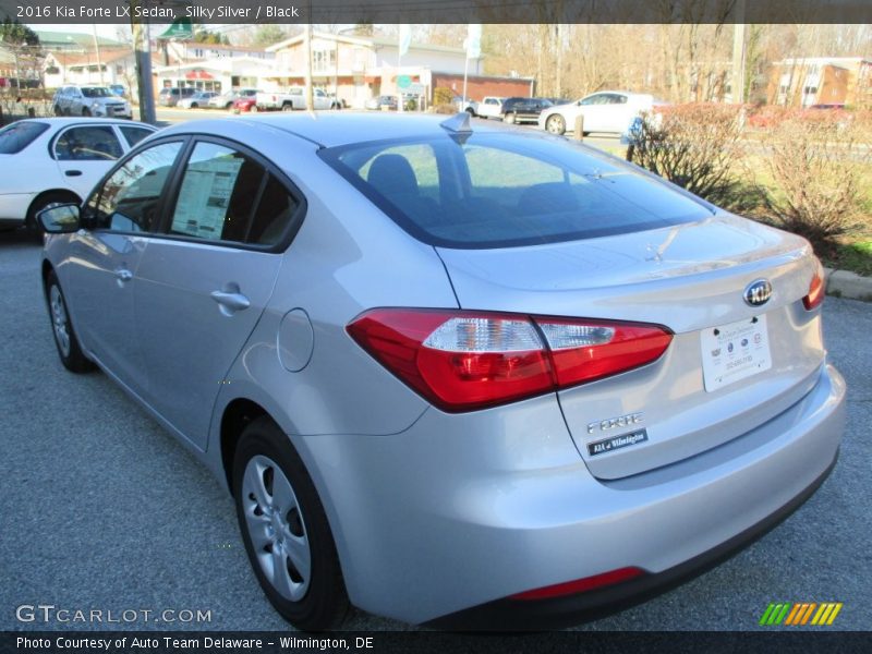 Silky Silver / Black 2016 Kia Forte LX Sedan