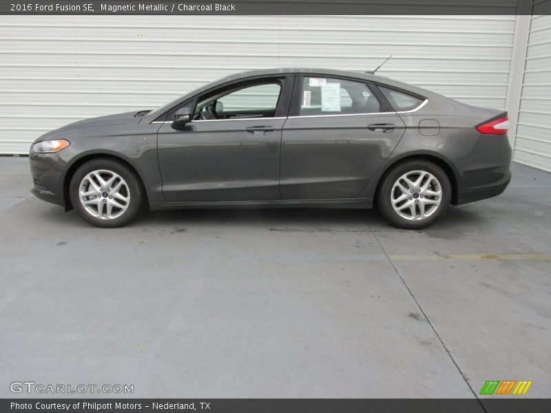 Magnetic Metallic / Charcoal Black 2016 Ford Fusion SE