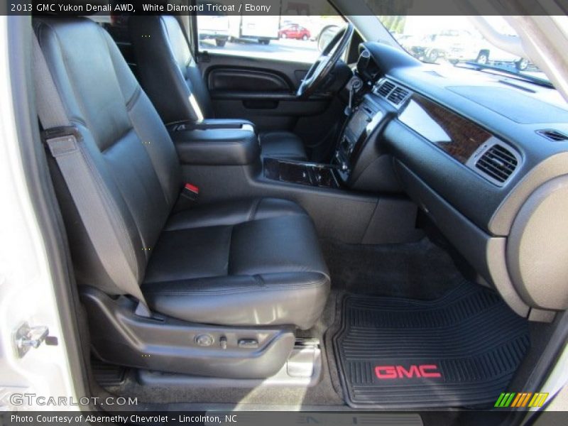 White Diamond Tricoat / Ebony 2013 GMC Yukon Denali AWD