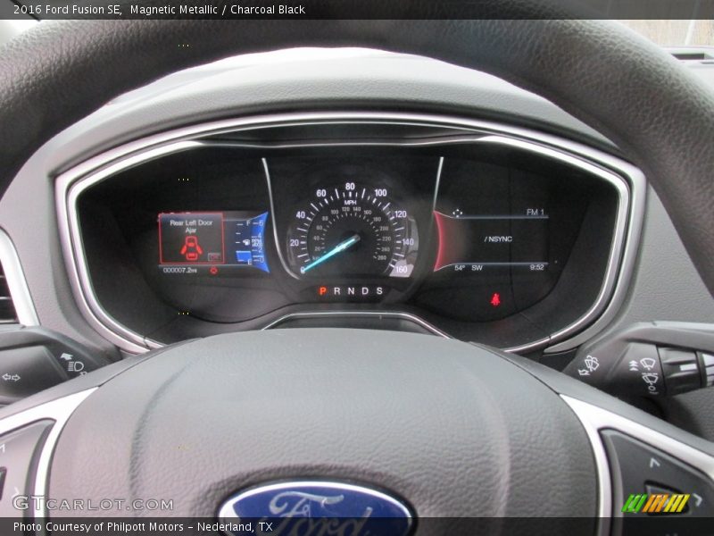 Magnetic Metallic / Charcoal Black 2016 Ford Fusion SE