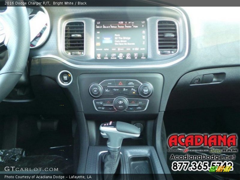 Bright White / Black 2016 Dodge Charger R/T