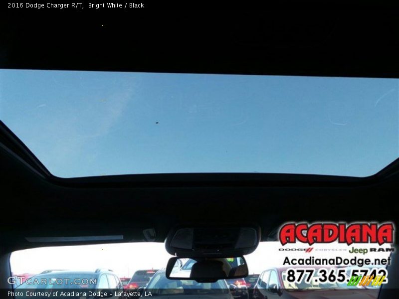 Bright White / Black 2016 Dodge Charger R/T