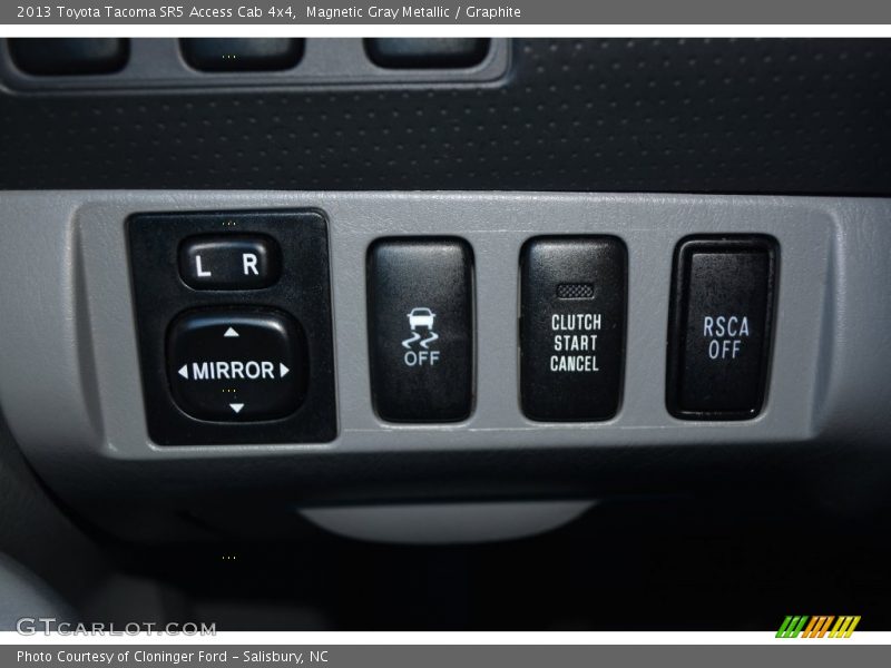 Magnetic Gray Metallic / Graphite 2013 Toyota Tacoma SR5 Access Cab 4x4