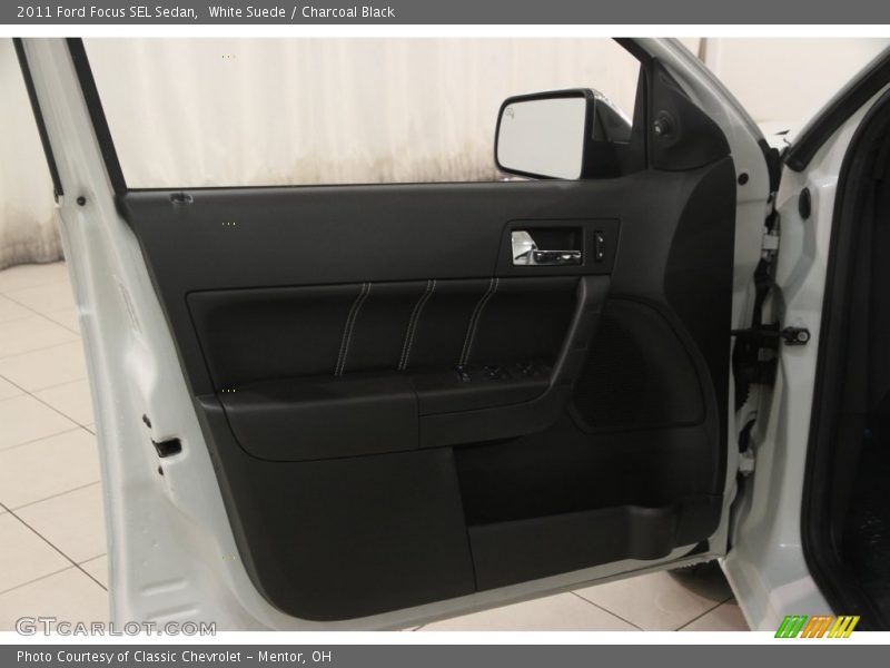 White Suede / Charcoal Black 2011 Ford Focus SEL Sedan