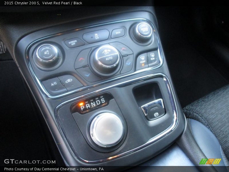 Velvet Red Pearl / Black 2015 Chrysler 200 S