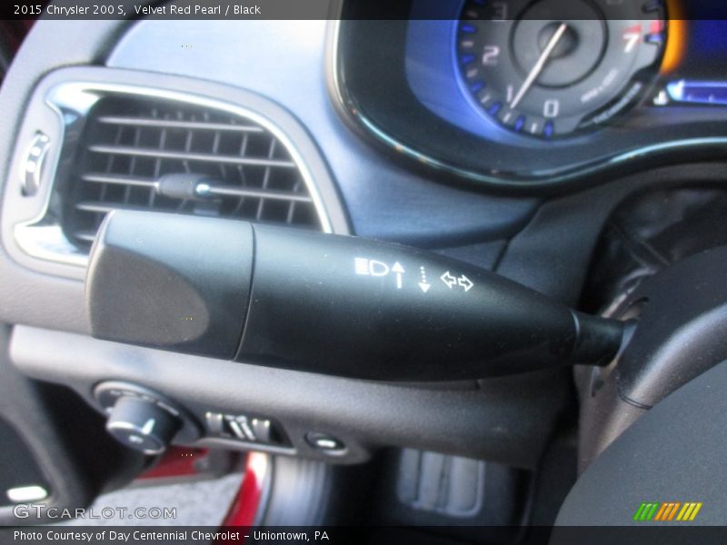 Velvet Red Pearl / Black 2015 Chrysler 200 S