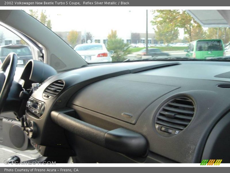 Reflex Silver Metallic / Black 2002 Volkswagen New Beetle Turbo S Coupe