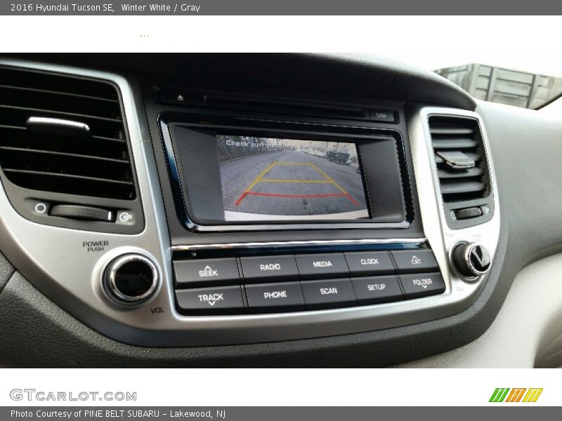 Winter White / Gray 2016 Hyundai Tucson SE