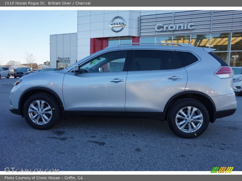 Brilliant Silver / Charcoal 2016 Nissan Rogue SV