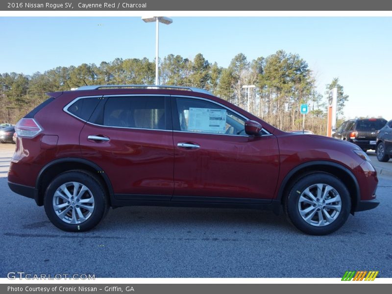 Cayenne Red / Charcoal 2016 Nissan Rogue SV