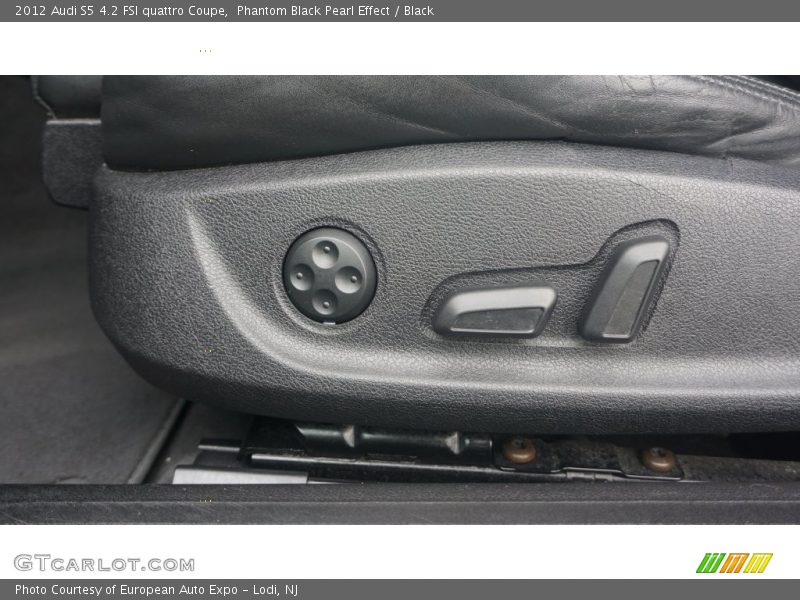 Phantom Black Pearl Effect / Black 2012 Audi S5 4.2 FSI quattro Coupe