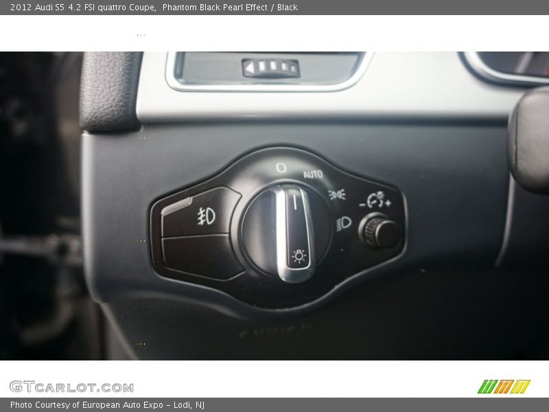 Phantom Black Pearl Effect / Black 2012 Audi S5 4.2 FSI quattro Coupe