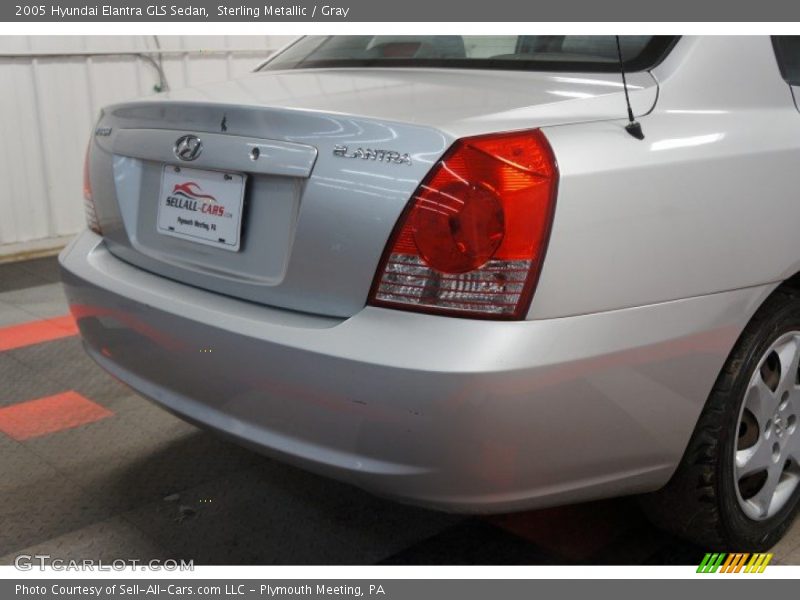 Sterling Metallic / Gray 2005 Hyundai Elantra GLS Sedan