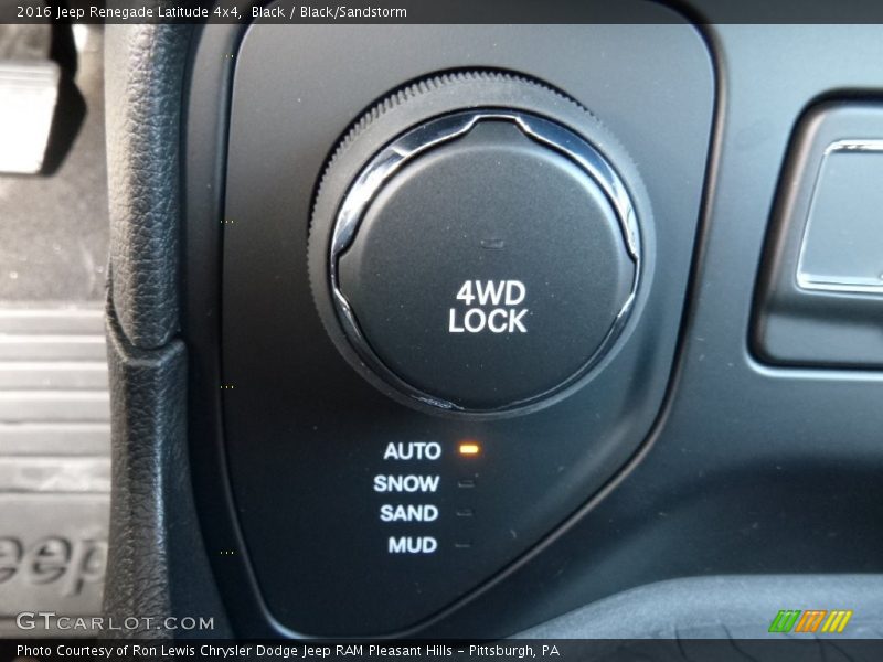 Black / Black/Sandstorm 2016 Jeep Renegade Latitude 4x4