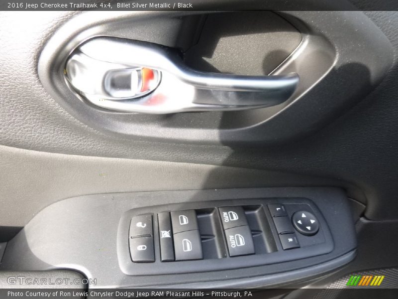 Billet Silver Metallic / Black 2016 Jeep Cherokee Trailhawk 4x4