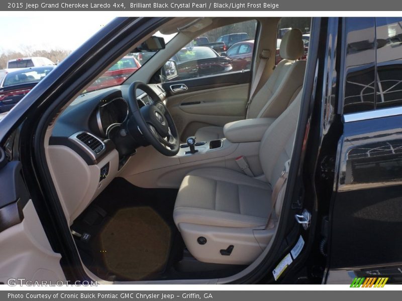 Brilliant Black Crystal Pearl / Black/Light Frost Beige 2015 Jeep Grand Cherokee Laredo 4x4