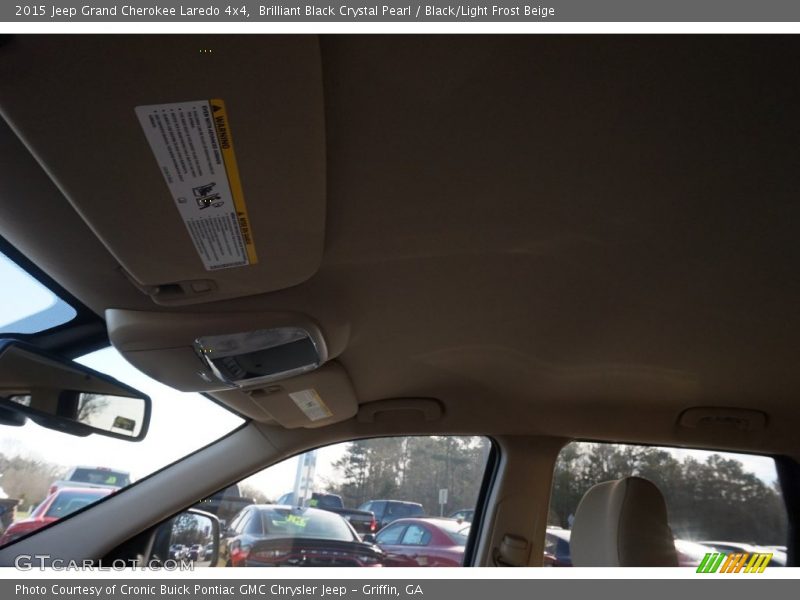 Brilliant Black Crystal Pearl / Black/Light Frost Beige 2015 Jeep Grand Cherokee Laredo 4x4
