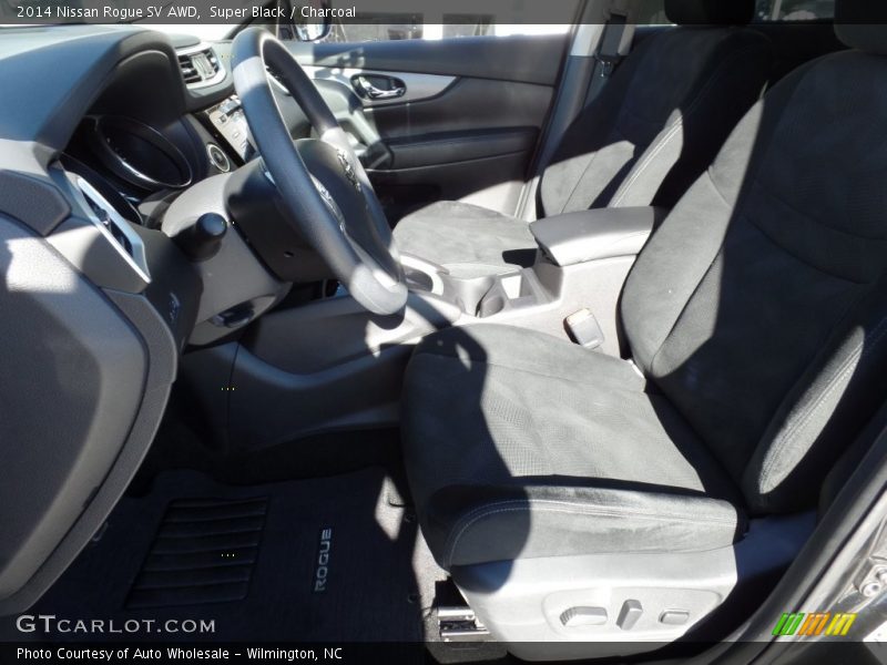 Super Black / Charcoal 2014 Nissan Rogue SV AWD