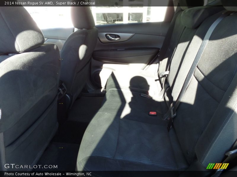 Super Black / Charcoal 2014 Nissan Rogue SV AWD