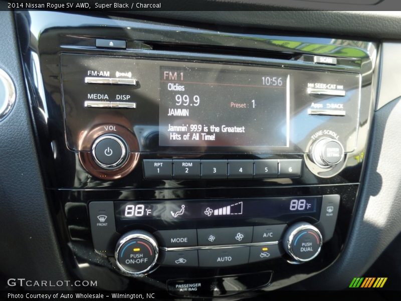 Super Black / Charcoal 2014 Nissan Rogue SV AWD