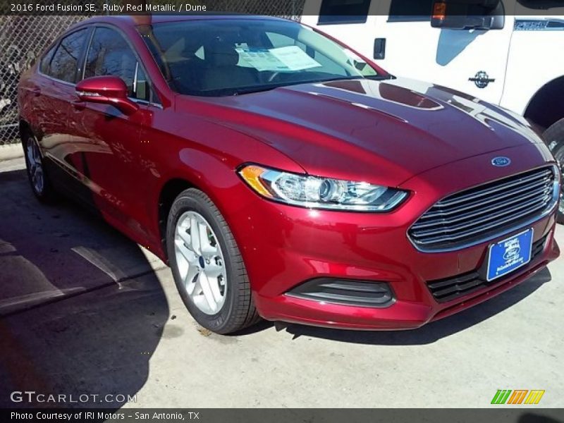 Ruby Red Metallic / Dune 2016 Ford Fusion SE