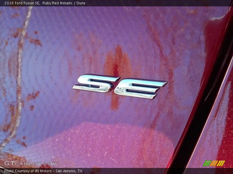 Ruby Red Metallic / Dune 2016 Ford Fusion SE