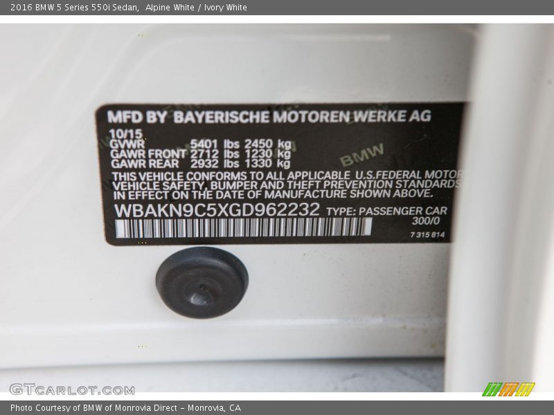 Alpine White / Ivory White 2016 BMW 5 Series 550i Sedan