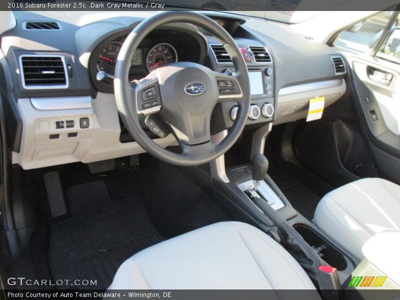 Dark Gray Metallic / Gray 2016 Subaru Forester 2.5i