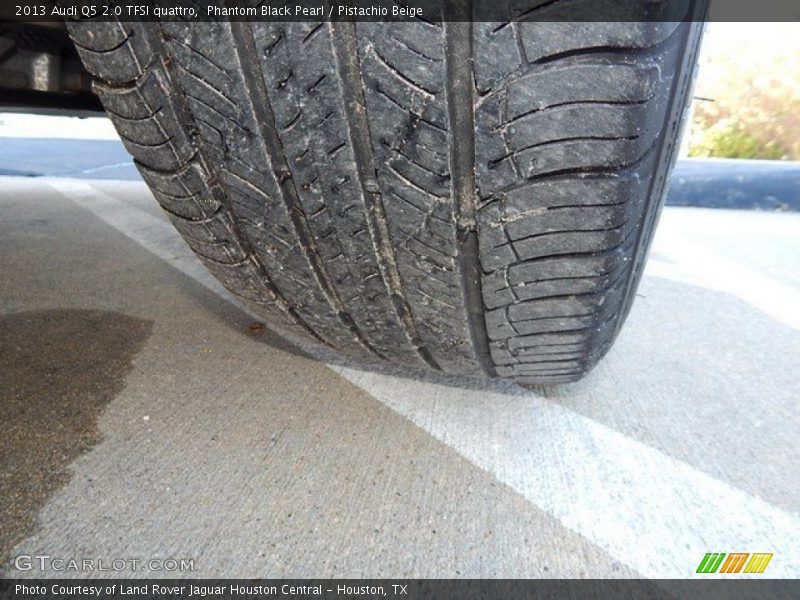 Phantom Black Pearl / Pistachio Beige 2013 Audi Q5 2.0 TFSI quattro