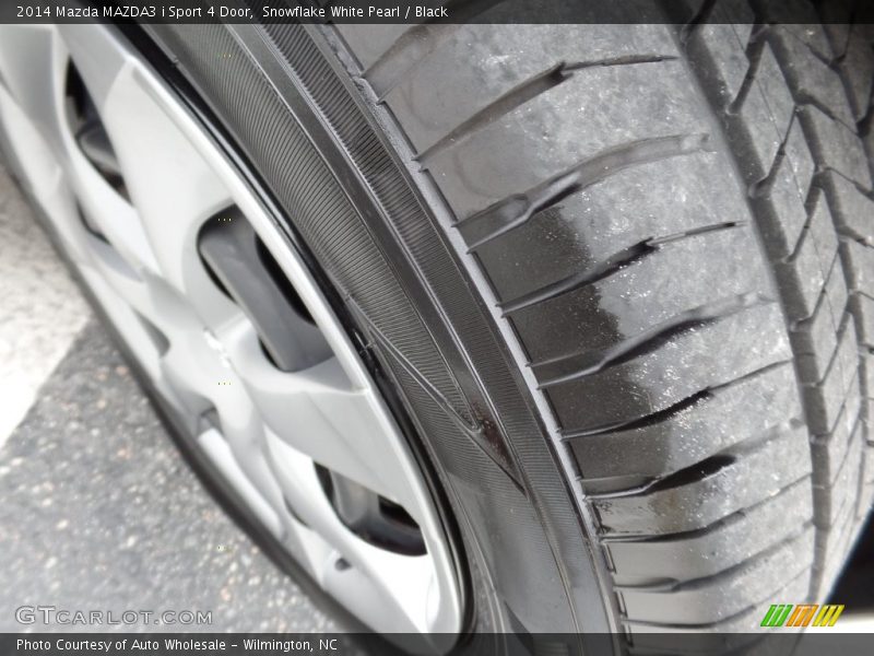 Snowflake White Pearl / Black 2014 Mazda MAZDA3 i Sport 4 Door