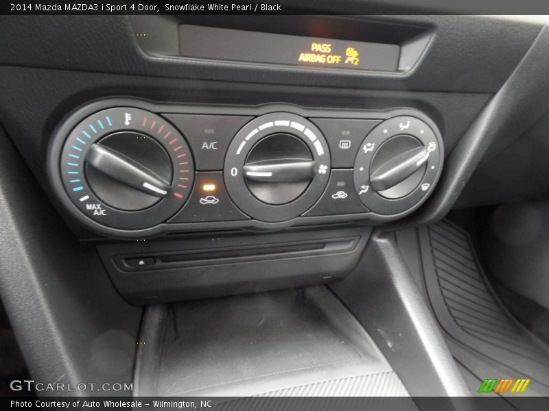 Snowflake White Pearl / Black 2014 Mazda MAZDA3 i Sport 4 Door
