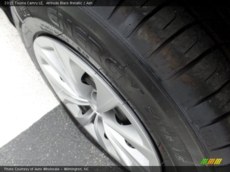 Attitude Black Metallic / Ash 2015 Toyota Camry LE