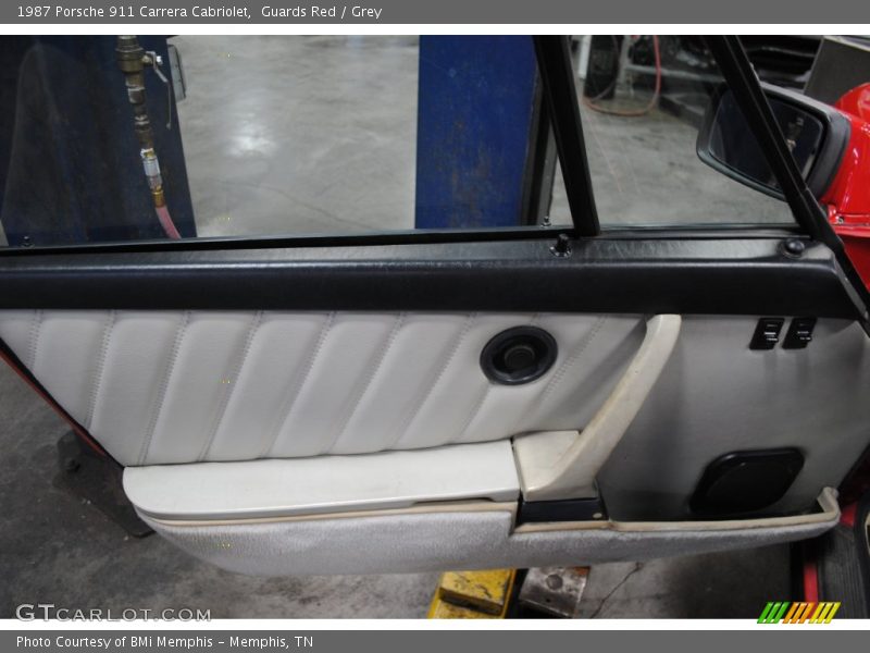 Door Panel of 1987 911 Carrera Cabriolet