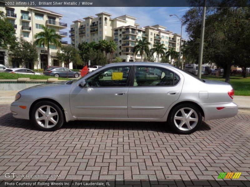Brilliant Silver Metallic / Willow 2002 Infiniti I 35