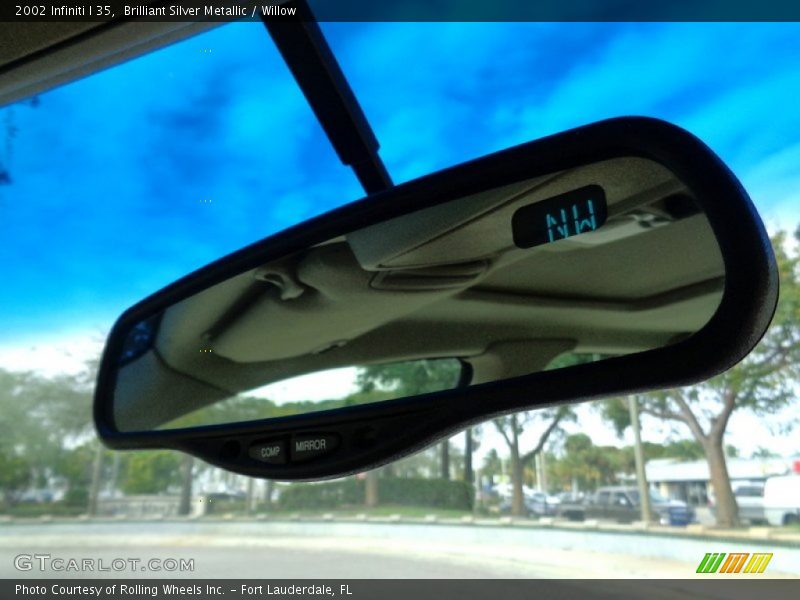 Brilliant Silver Metallic / Willow 2002 Infiniti I 35