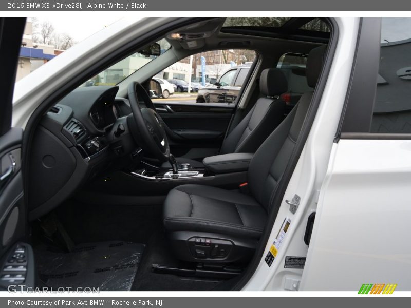 Alpine White / Black 2016 BMW X3 xDrive28i